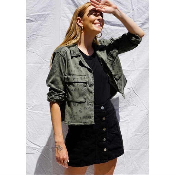 [NWT] BELLA DAHL | Crop Military Jacket - Picture 2 of 9